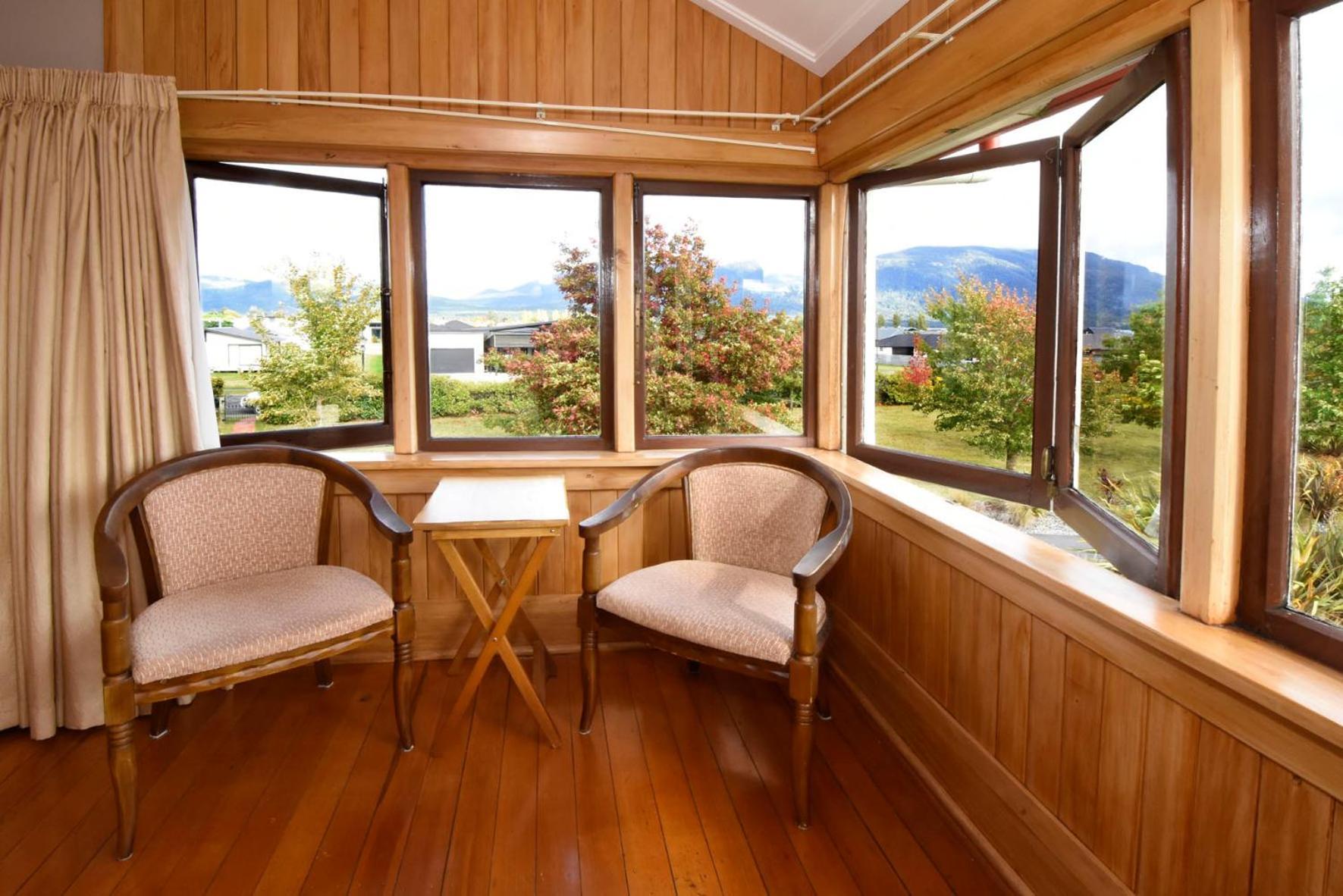 Te Anau Lodge Eksteriør billede
