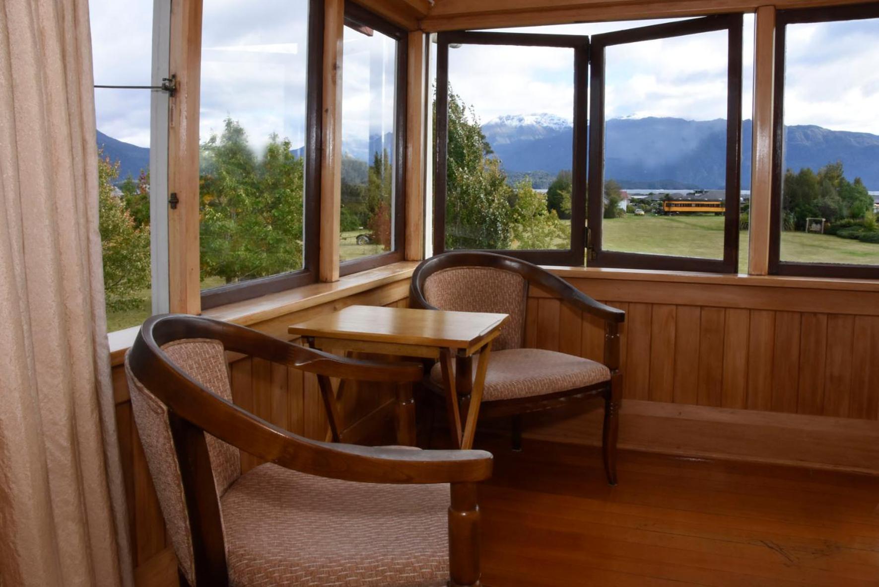 Te Anau Lodge Eksteriør billede